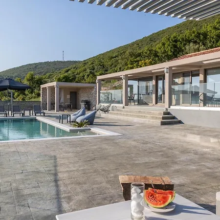 Di Sasso Apartman Troïanáta